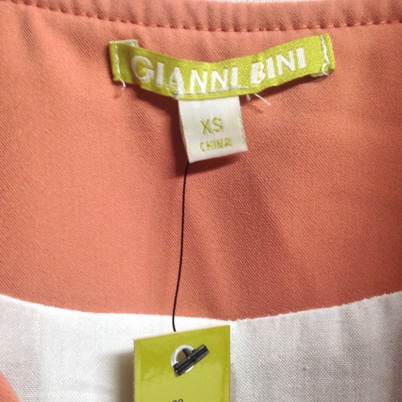 NWT GIANNI BINI BOMBER JACKET FLORAL EMBROIDERY XS - Picture 7 of 8